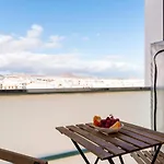 Fee4me: First Line Luxury Lägenhet Arrecife (Lanzarote)