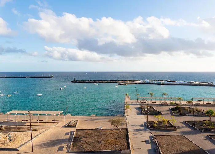 Fee4me: First Line Luxury Apartman Arrecife