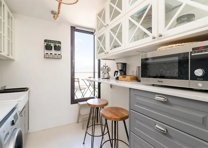 Fee4me: First Line Luxury Apartman