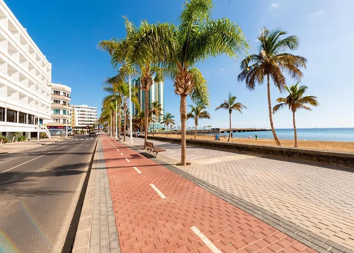 Fee4me: First Line Luxury Apartman Arrecife