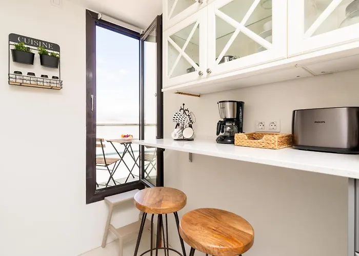 Fee4me: First Line Luxury Apartman